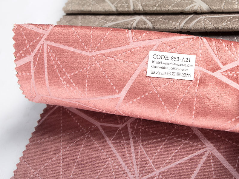 Lankavärjätty jacquard -kangas samettikalvoleimalla