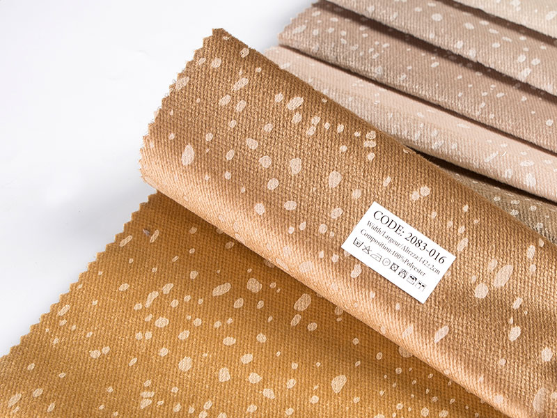 Monipuolinen samettinen jacquard -kangas muokattavalle tyynylle